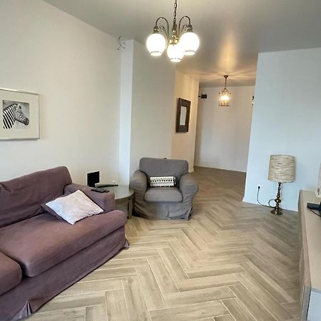Tamuna'S Cozy Apartment Батуми Екстериор снимка