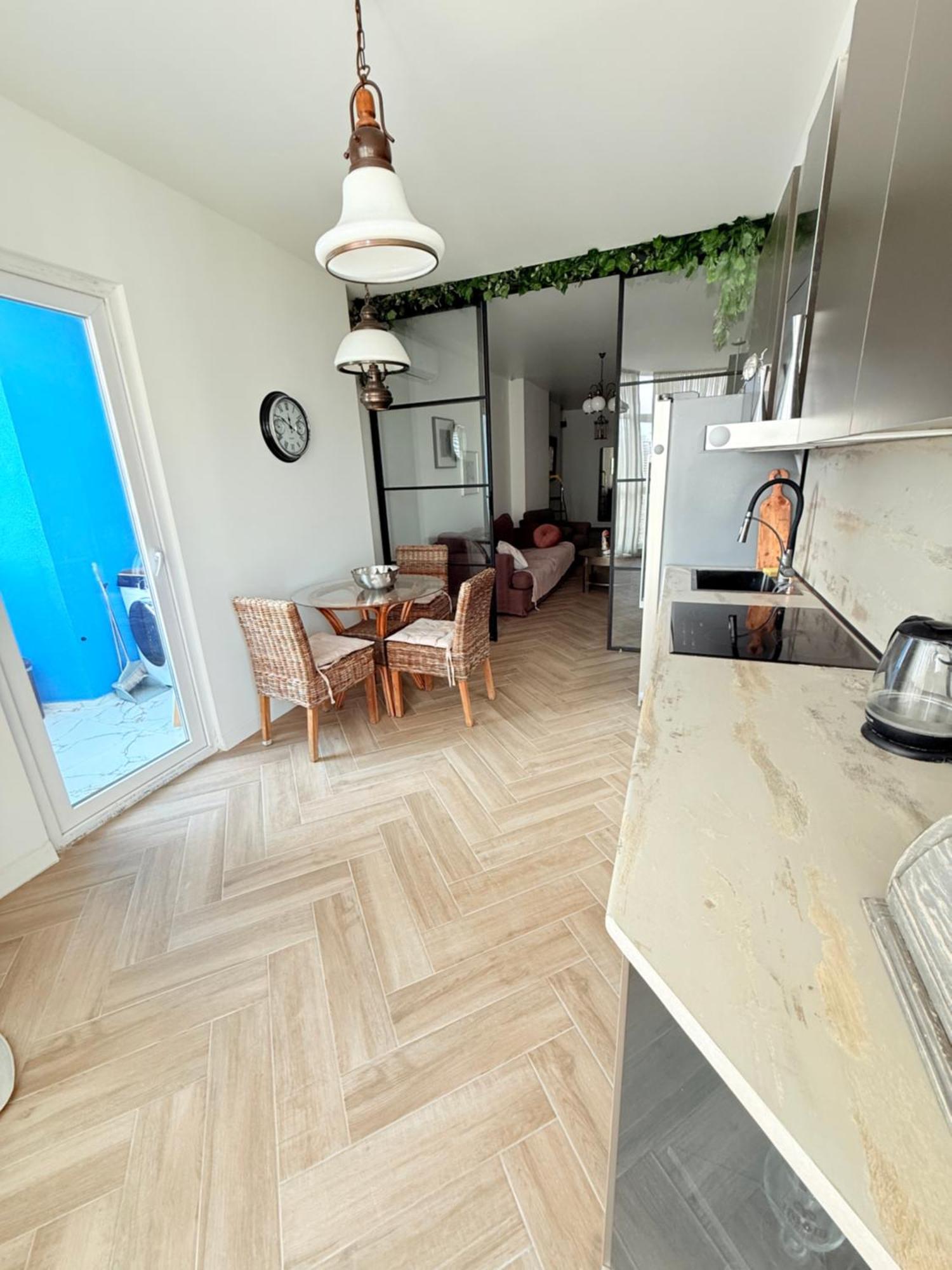 Tamuna'S Cozy Apartment Батуми Екстериор снимка
